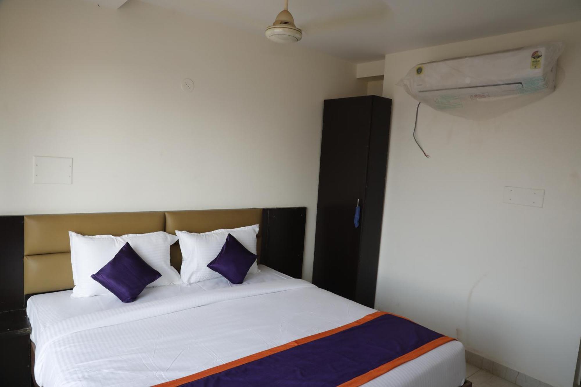 Balaji Gold Inn Hotel Hubballi-Dharwar Zewnętrze zdjęcie